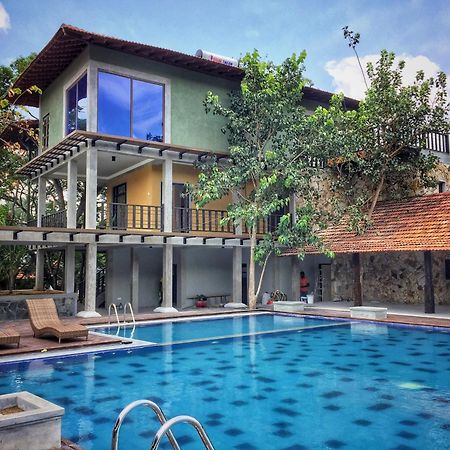 Serendip Stone Hotel And Bungalow แคนดี้ ภายนอก รูปภาพ