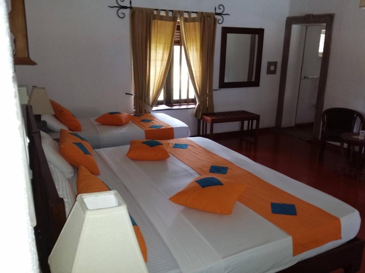 Serendip Stone Hotel And Bungalow แคนดี้ ภายนอก รูปภาพ