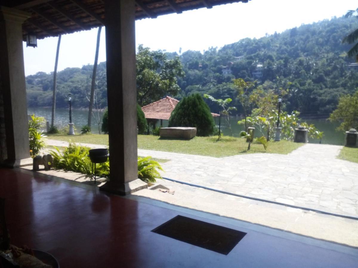 Serendip Stone Hotel And Bungalow แคนดี้ ภายนอก รูปภาพ
