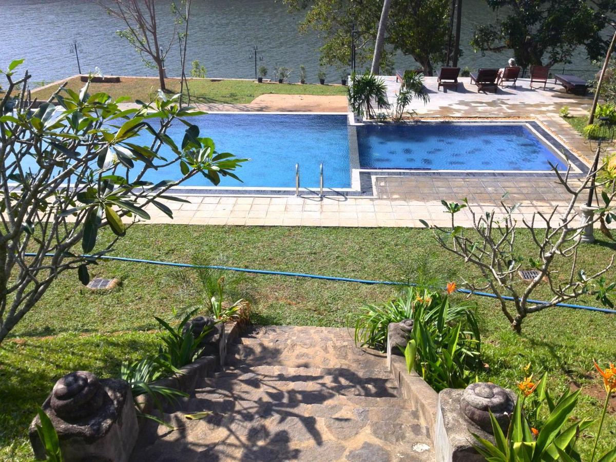Serendip Stone Hotel And Bungalow แคนดี้ ห้อง รูปภาพ