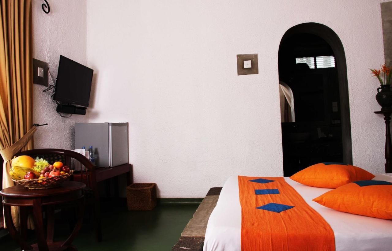 Serendip Stone Hotel And Bungalow แคนดี้ ภายนอก รูปภาพ