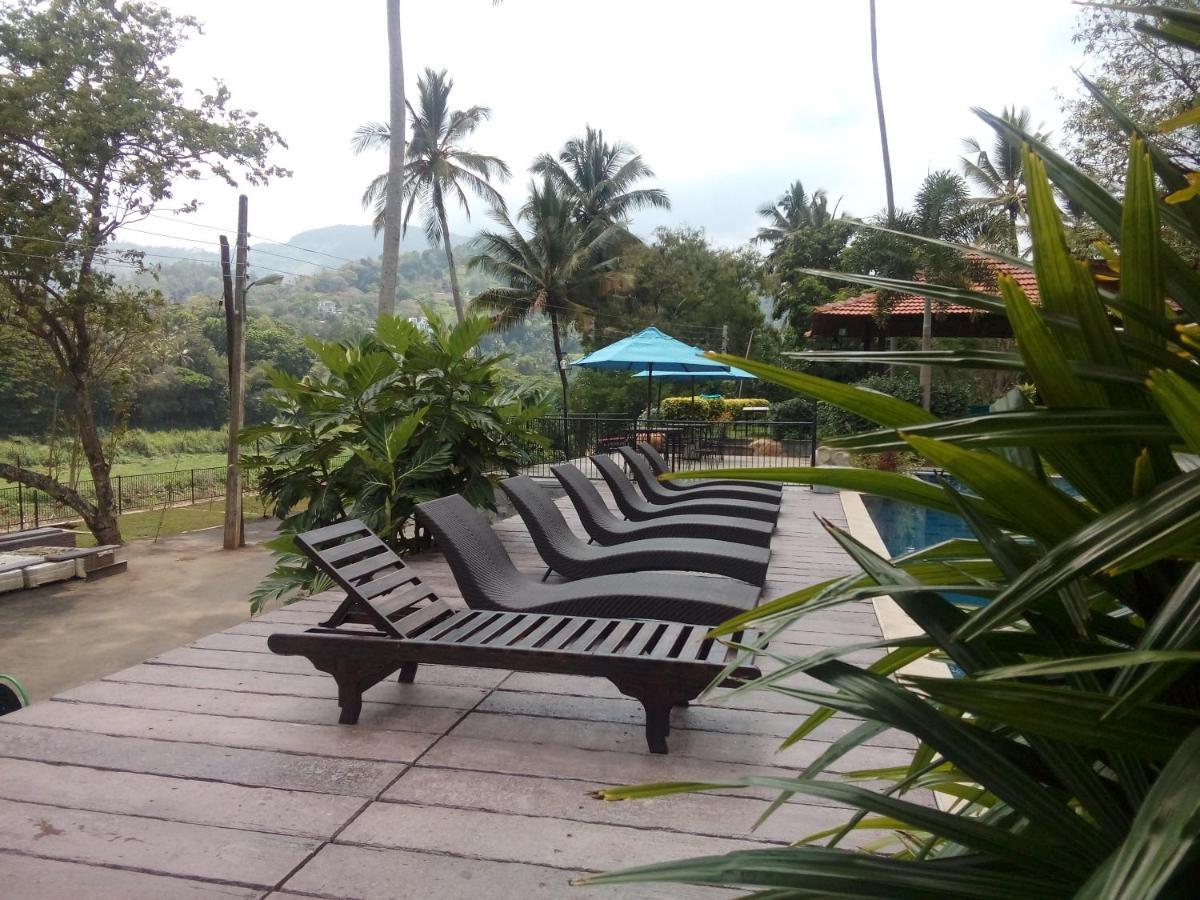 Serendip Stone Hotel And Bungalow แคนดี้ ภายนอก รูปภาพ