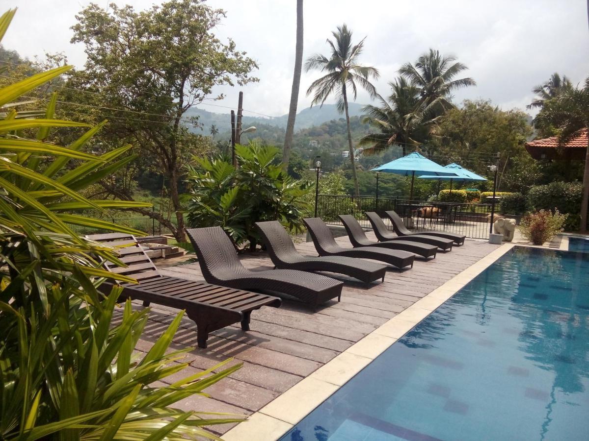 Serendip Stone Hotel And Bungalow แคนดี้ ภายนอก รูปภาพ