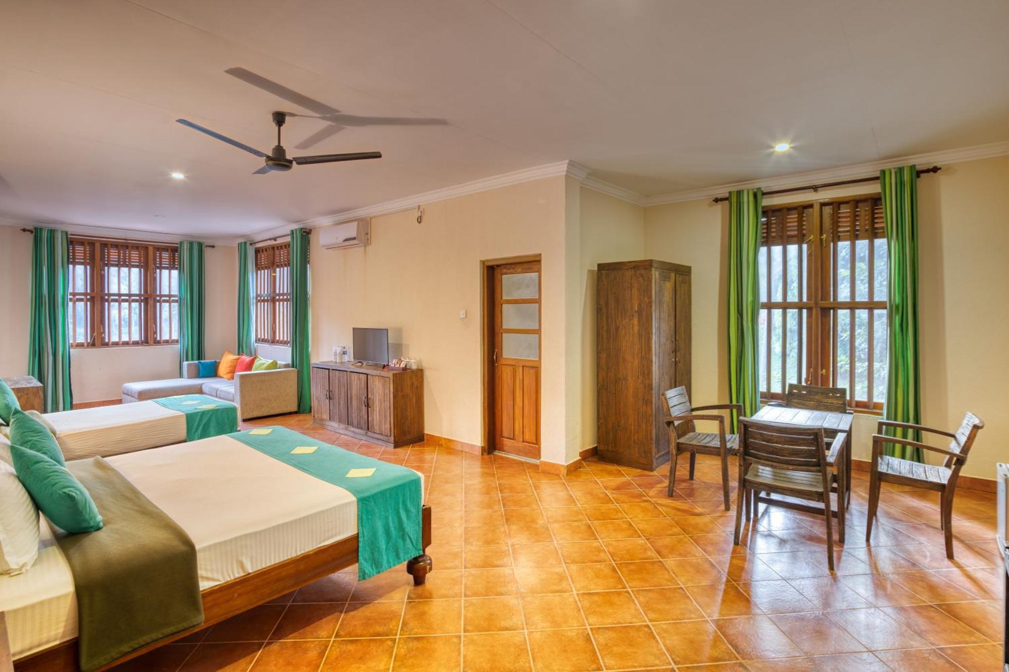 Serendip Stone Hotel And Bungalow แคนดี้ ภายนอก รูปภาพ