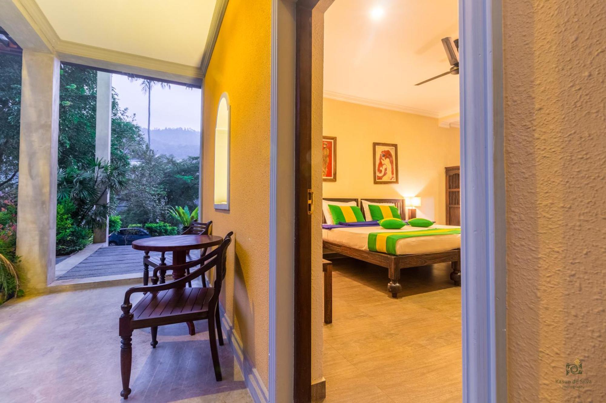 Serendip Stone Hotel And Bungalow แคนดี้ ภายนอก รูปภาพ