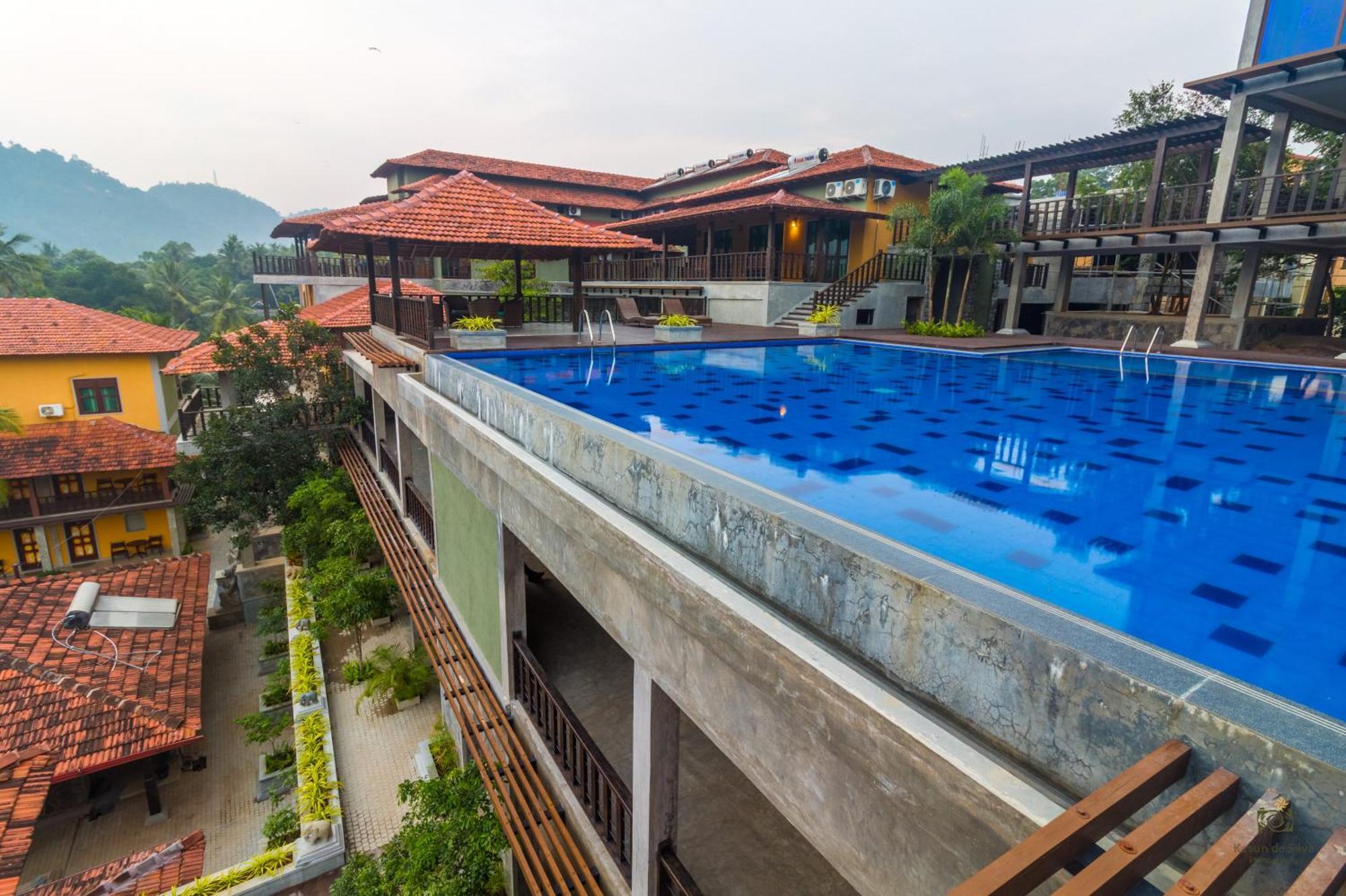 Serendip Stone Hotel And Bungalow แคนดี้ ภายนอก รูปภาพ